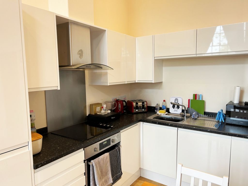 Property photo 3 of 13 Photo 7