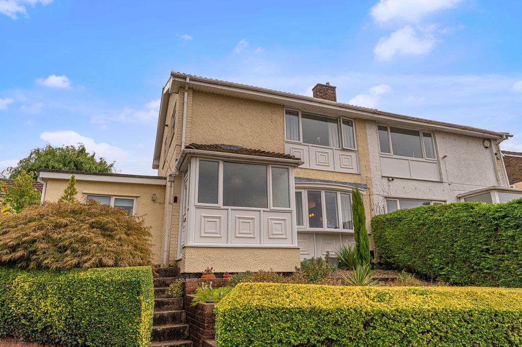 Property photo 1 of 30