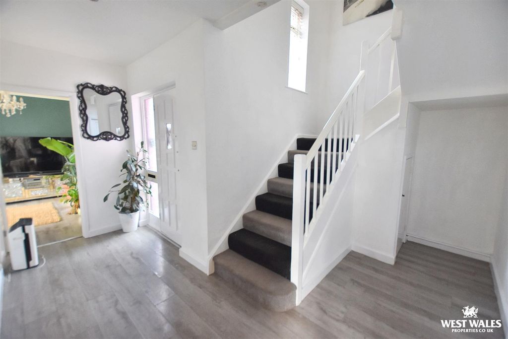 Additional image 6 of 3 bed detached house for saleButtermilk Close, Pembroke SA71