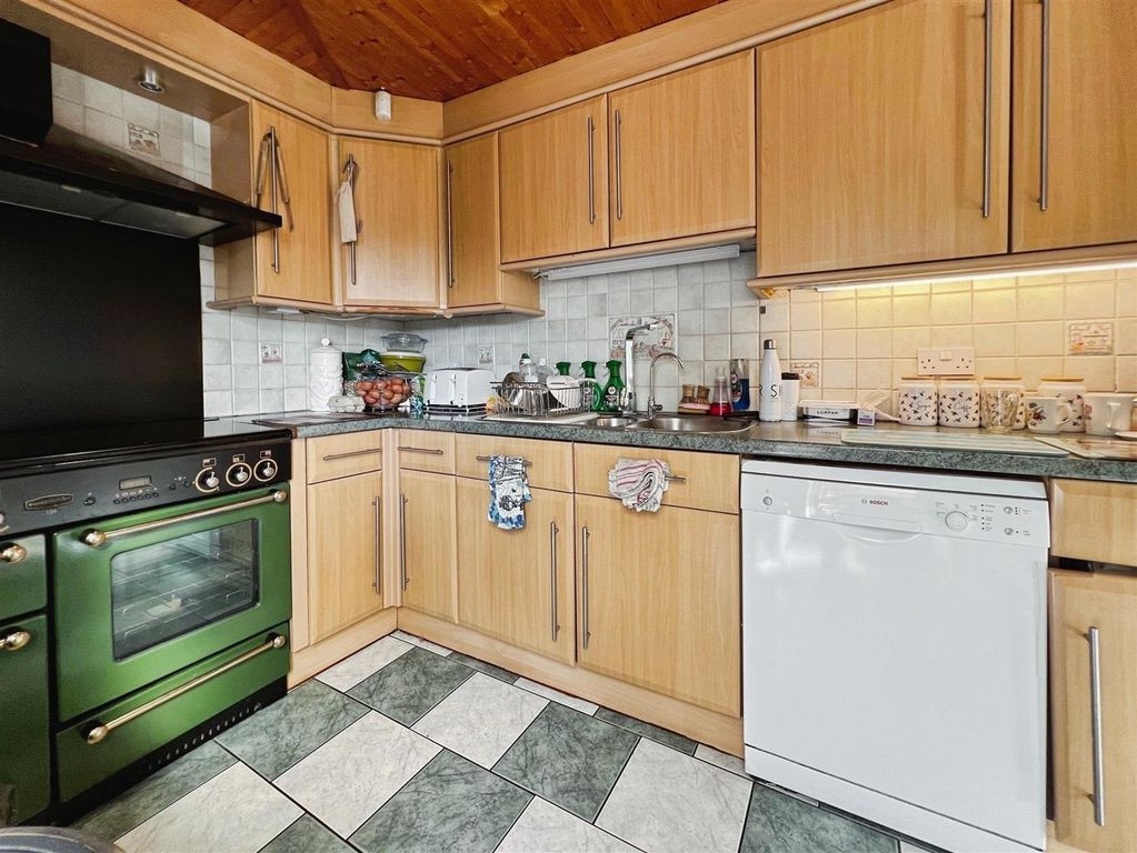 Property photo 2 of 35 Kitchen
