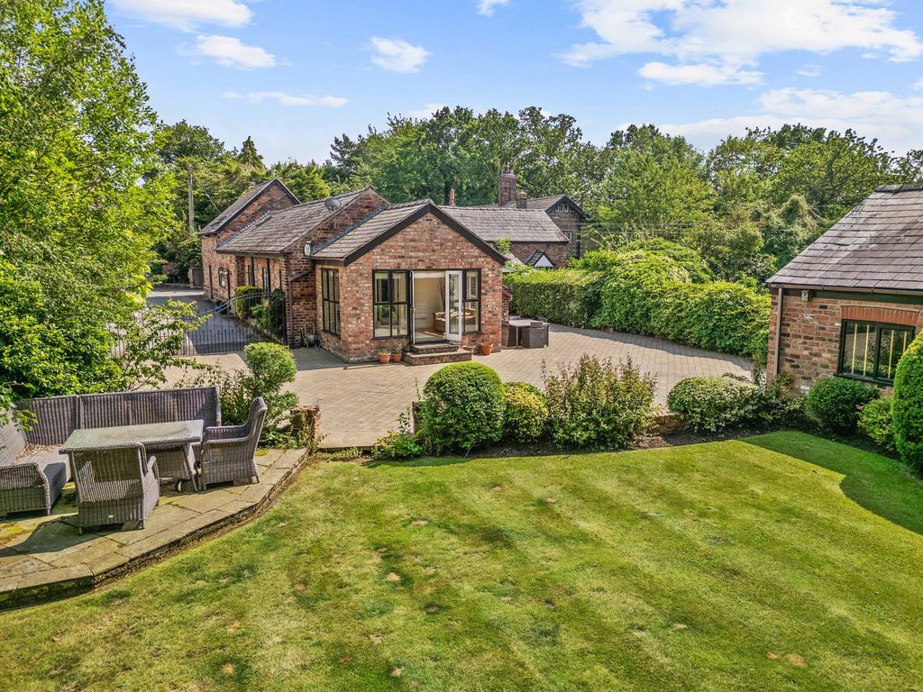 Property photo 1 of 34