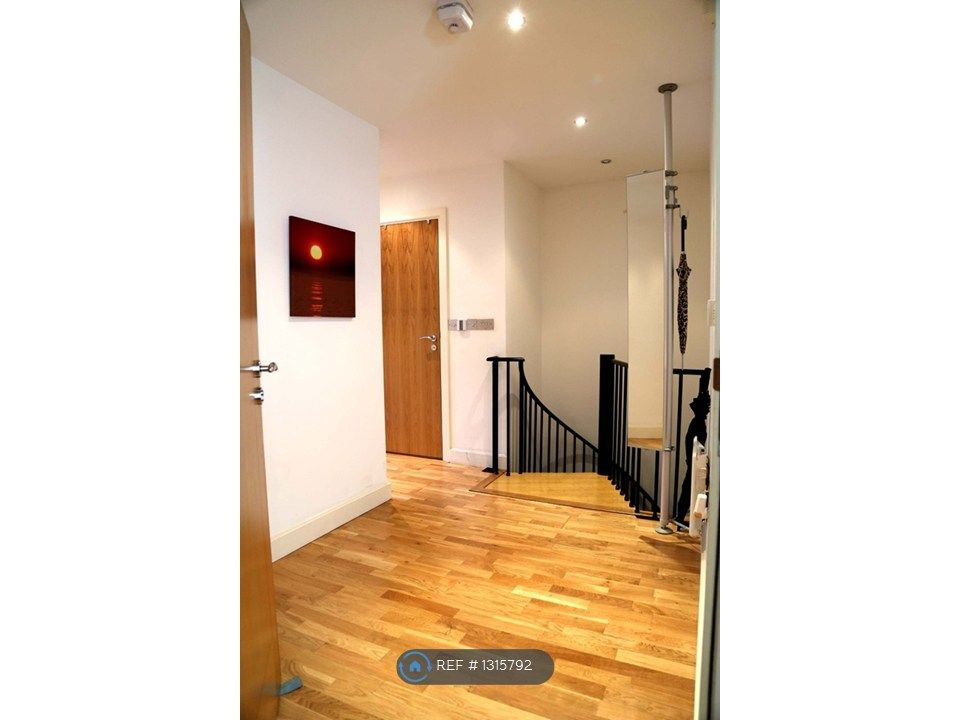 Property photo 3 of 4 Reception And Wc