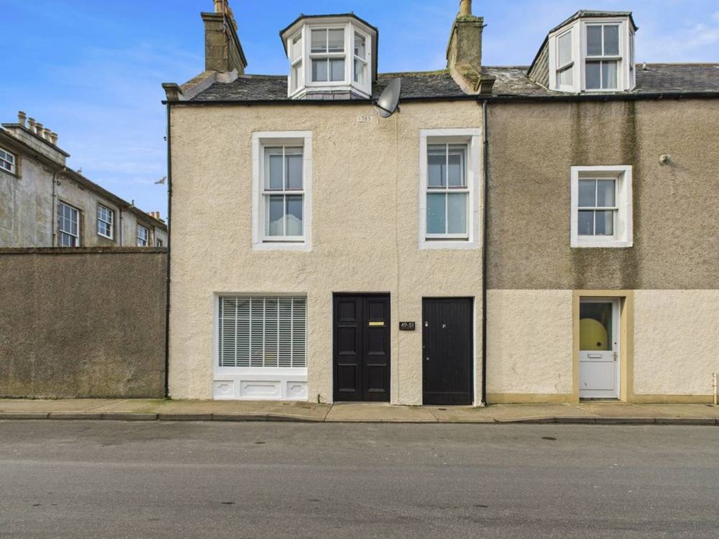 Property photo 2 of 35