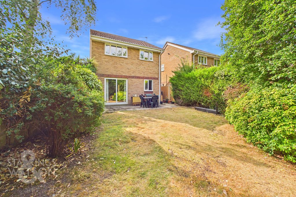 Property photo 2 of 16