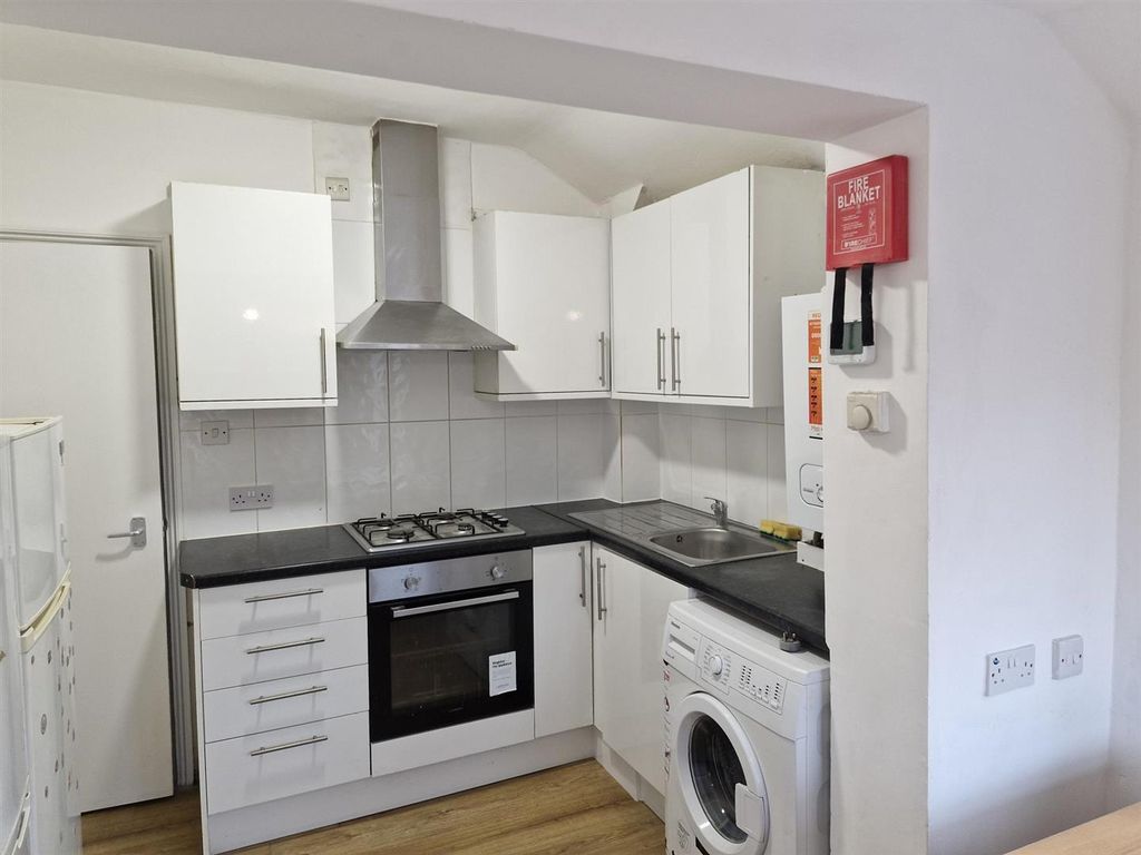 Property photo 1 of 17 20251106_110033.Jpg