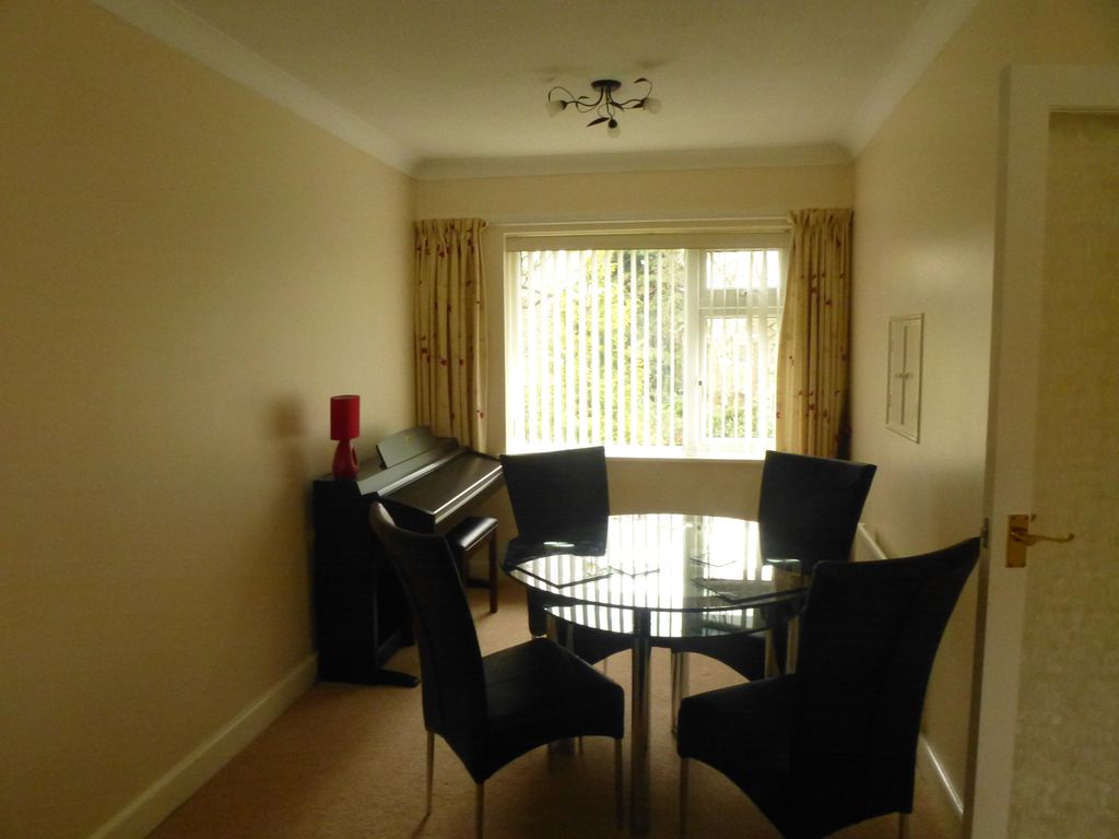 Property photo 3 of 4 Dining Room