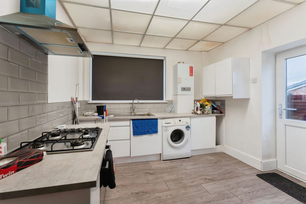 Property photo 3 of 16