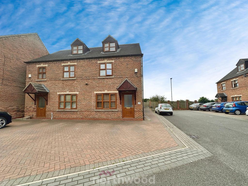 Property photo 1 of 28