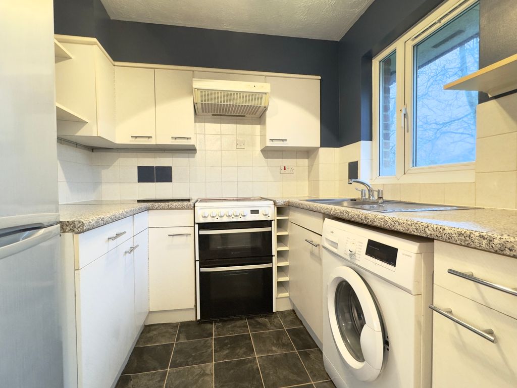 Property photo 2 of 14 Picture No. 29