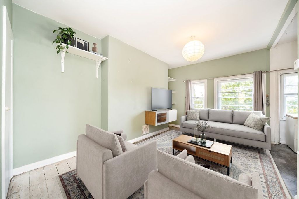Property photo 1 of 4