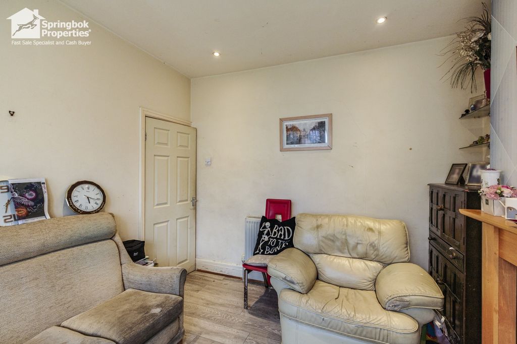 Property photo 3 of 12 Image 2