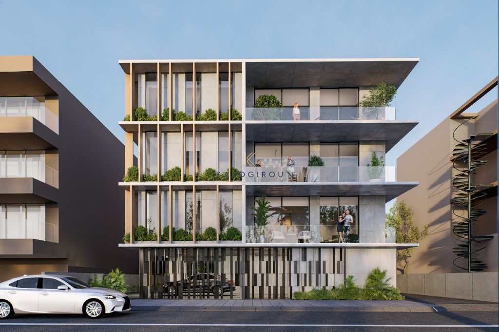 Property photo 2 of 21