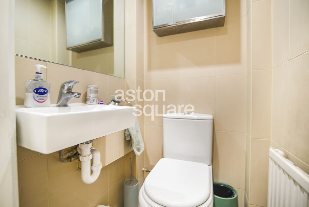 Property photo 3 of 4