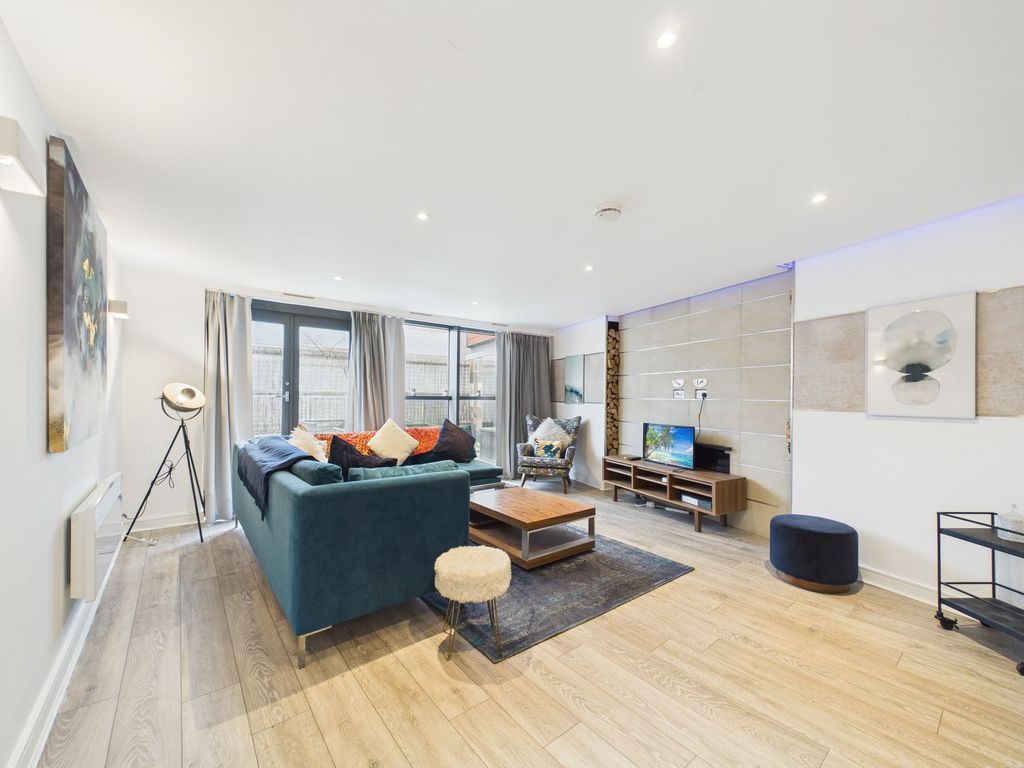 Property photo 3 of 20