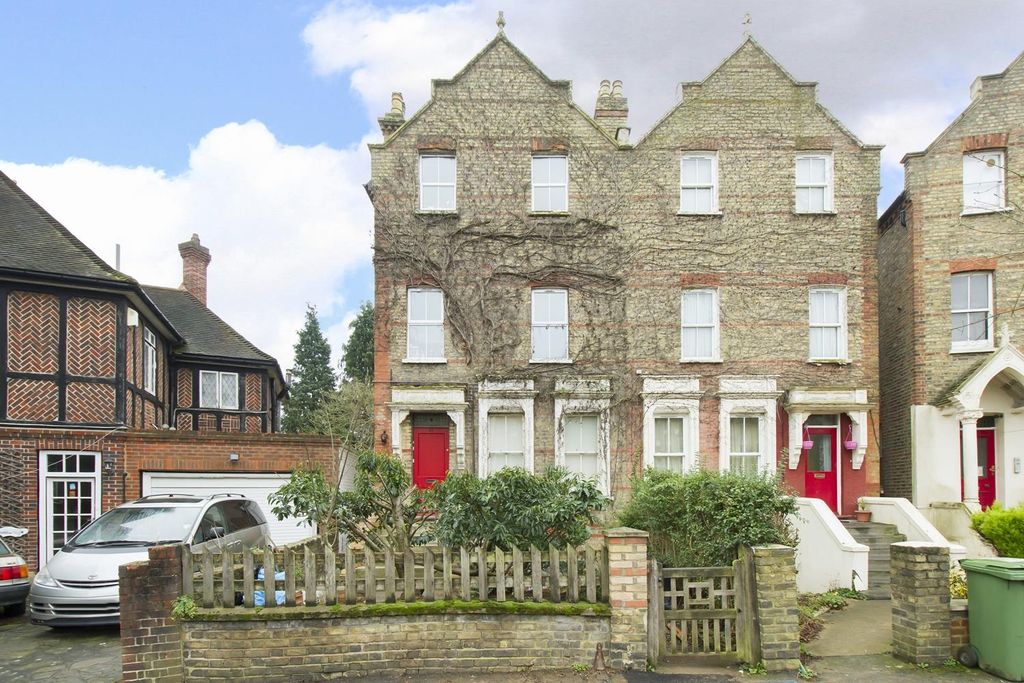 Property photo 1 of 11