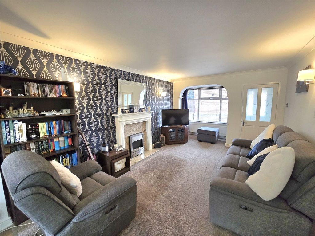 Property photo 3 of 17 Picture No. 04