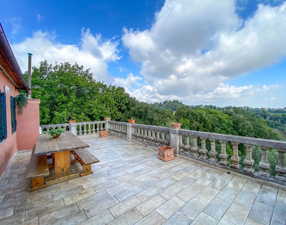 Property photo 1 of 48