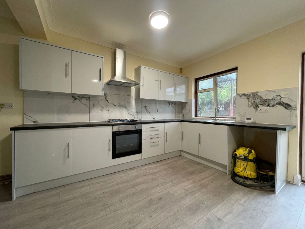 Property photo 1 of 25