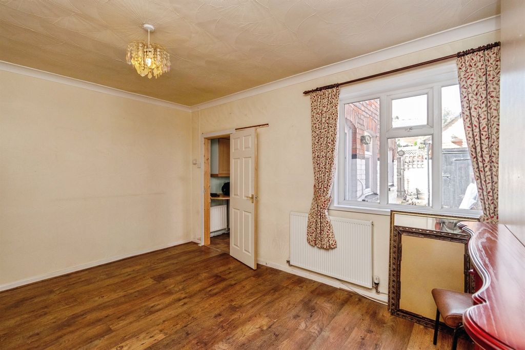 Property photo 3 of 20