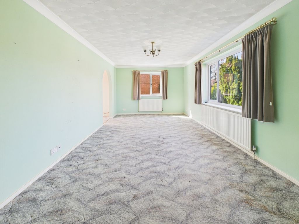 Property photo 2 of 13