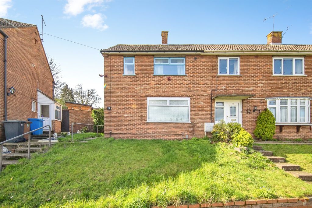 Property photo 1 of 8