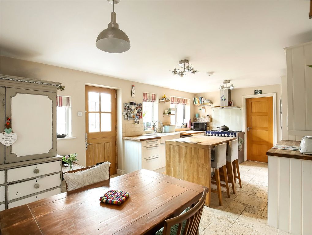 Property photo 3 of 14 Picture No. 49
