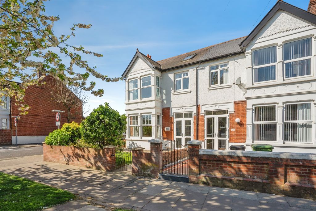 Property photo 1 of 21