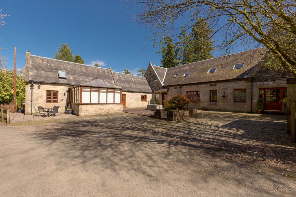 Property photo 2 of 31 External