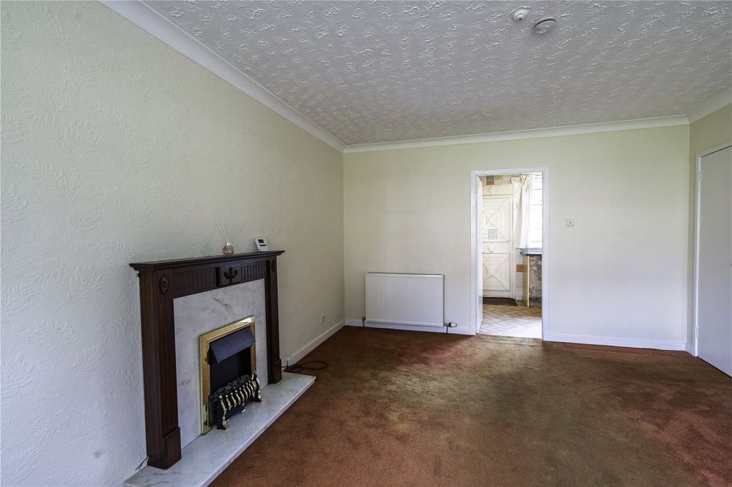 Property photo 2 of 18 Picture No. 01