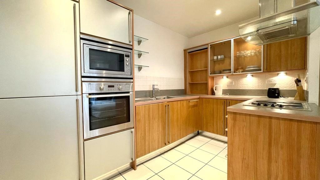 Property photo 3 of 8 Kitchen