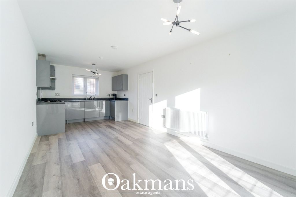 Property photo 2 of 19 Picture No. 16