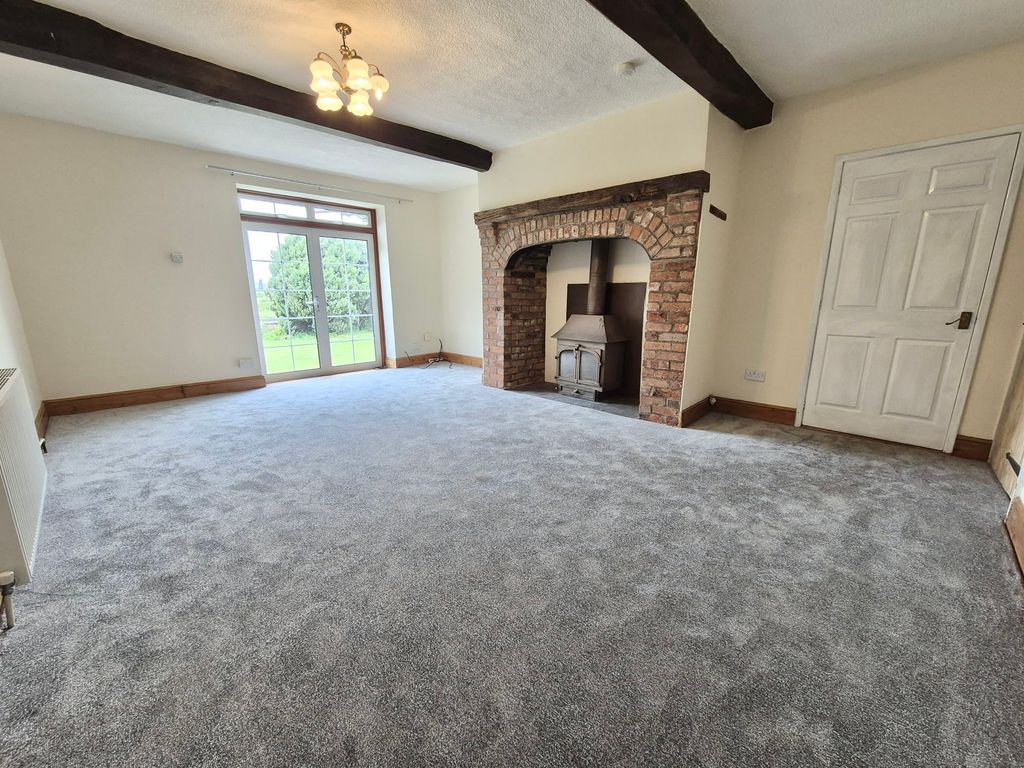 Property photo 3 of 37