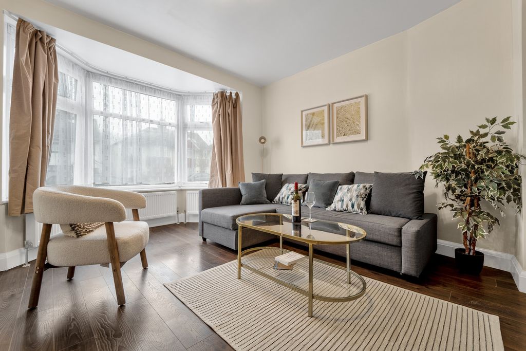 Property photo 1 of 26