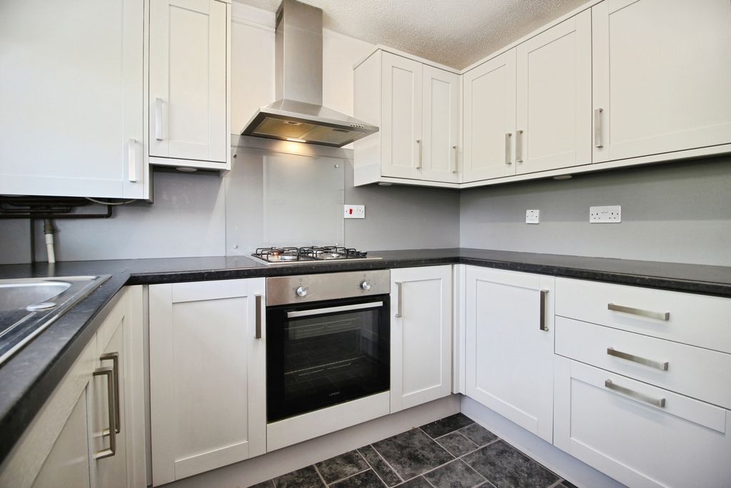 Property photo 2 of 16 Pbox-Img.Jpg