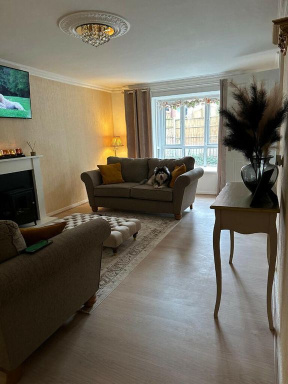 Property photo 3 of 6 Gallery