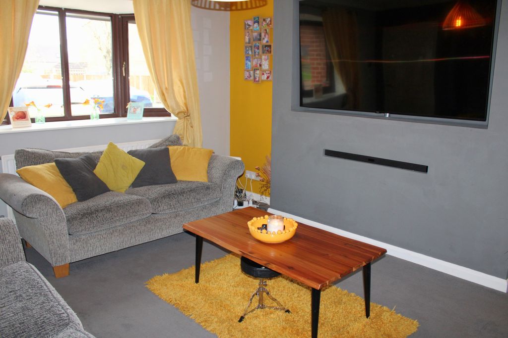 Property photo 2 of 14