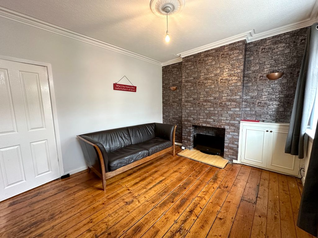 Property photo 3 of 17