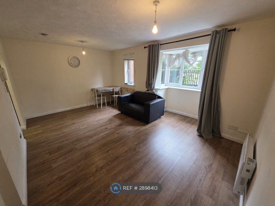 Property photo 1 of 5