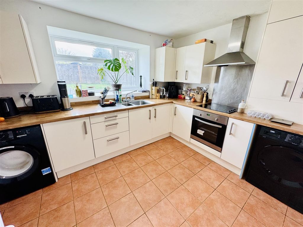 Property photo 2 of 15 Img_2648.Jpg