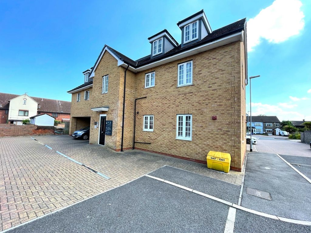 Property photo 1 of 7