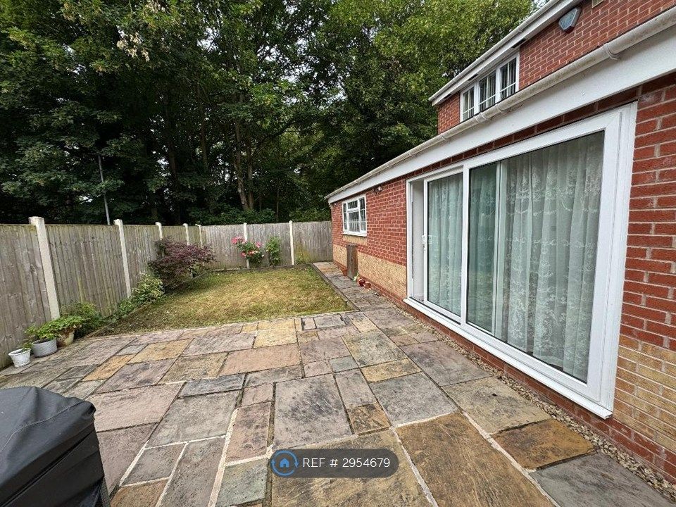 Property photo 3 of 10