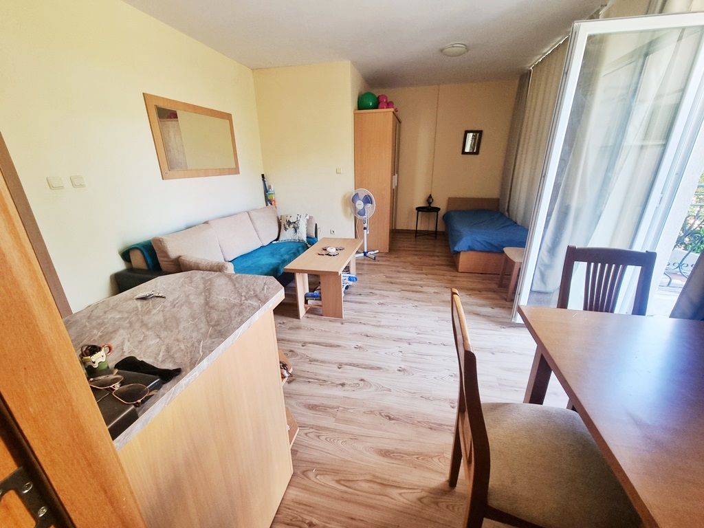 Property photo 2 of 11