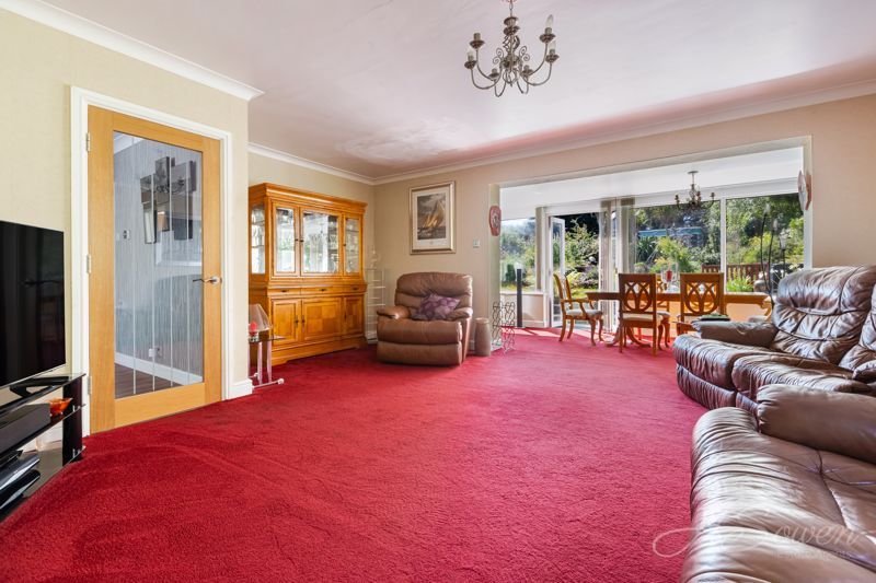 Property photo 3 of 32 Photo 61