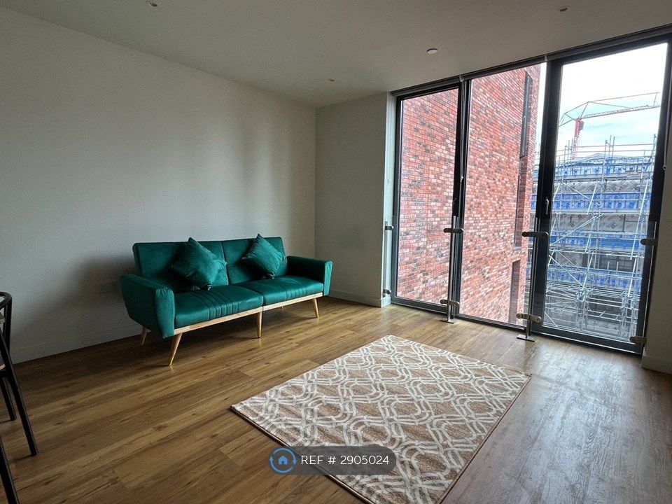 Property photo 2 of 28