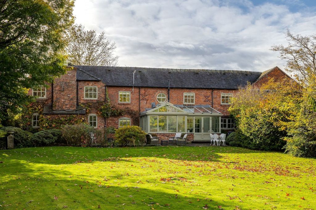 Property photo 1 of 39