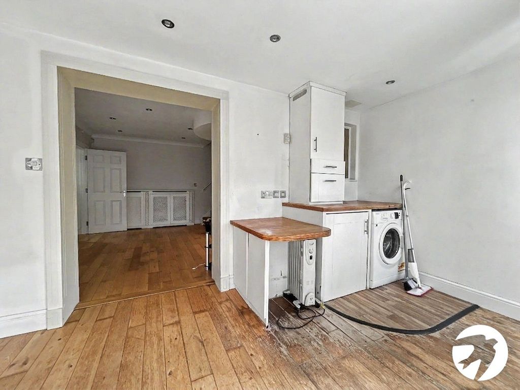 Property photo 3 of 17 Picture No. 04