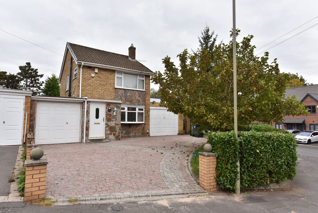 Property photo 1 of 21