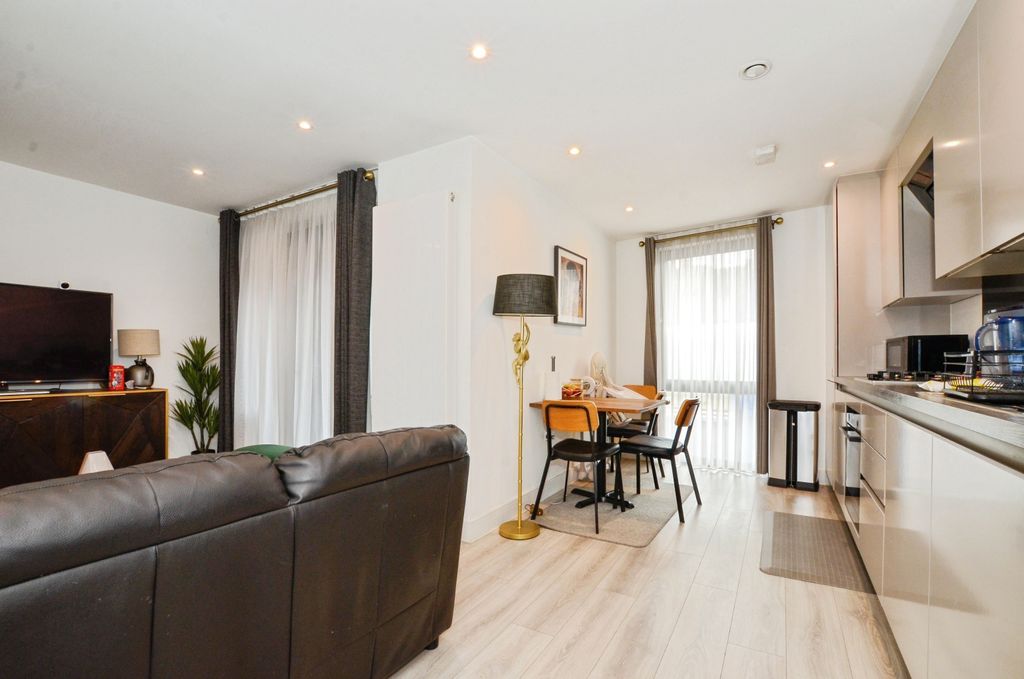 Property photo 3 of 18 Open Plan Living