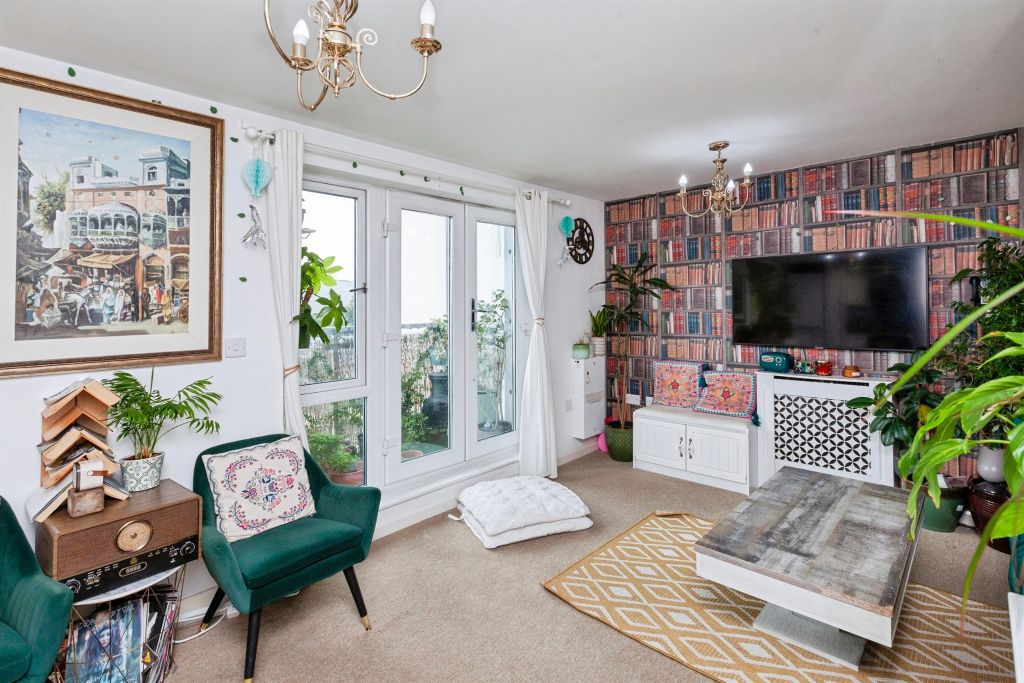 Property photo 2 of 14