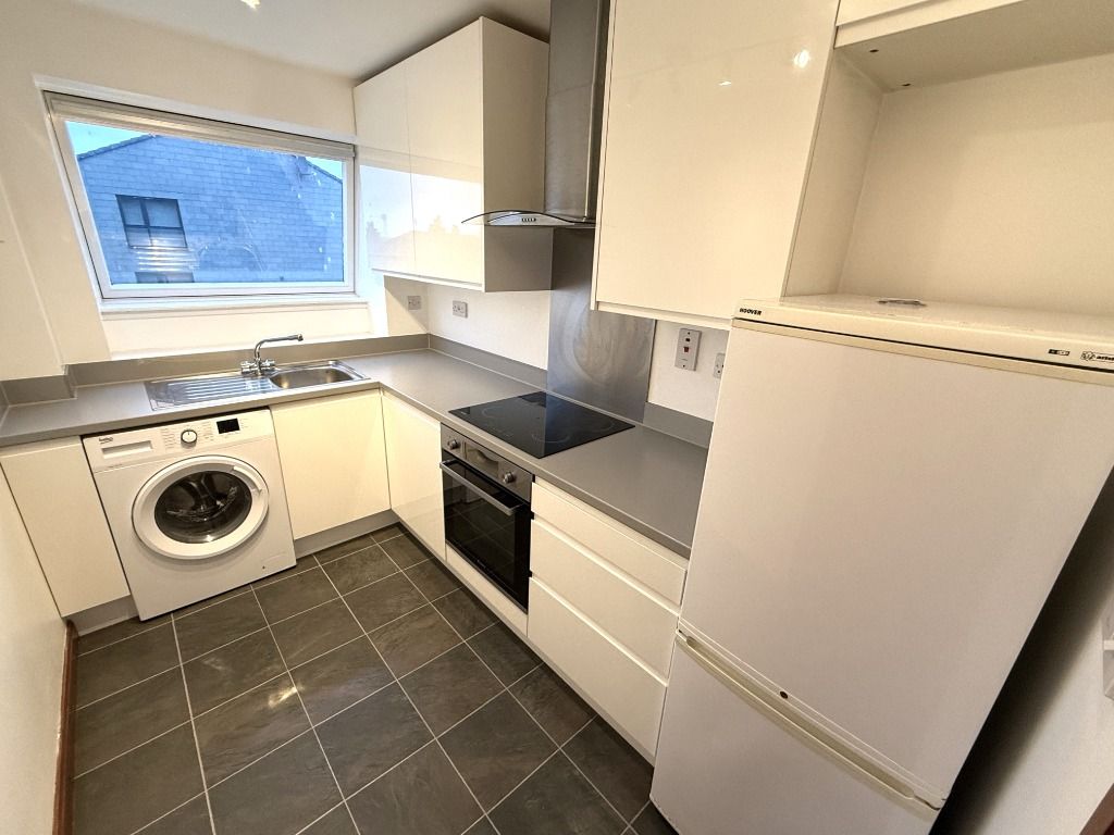 Property photo 3 of 9 Photo 3